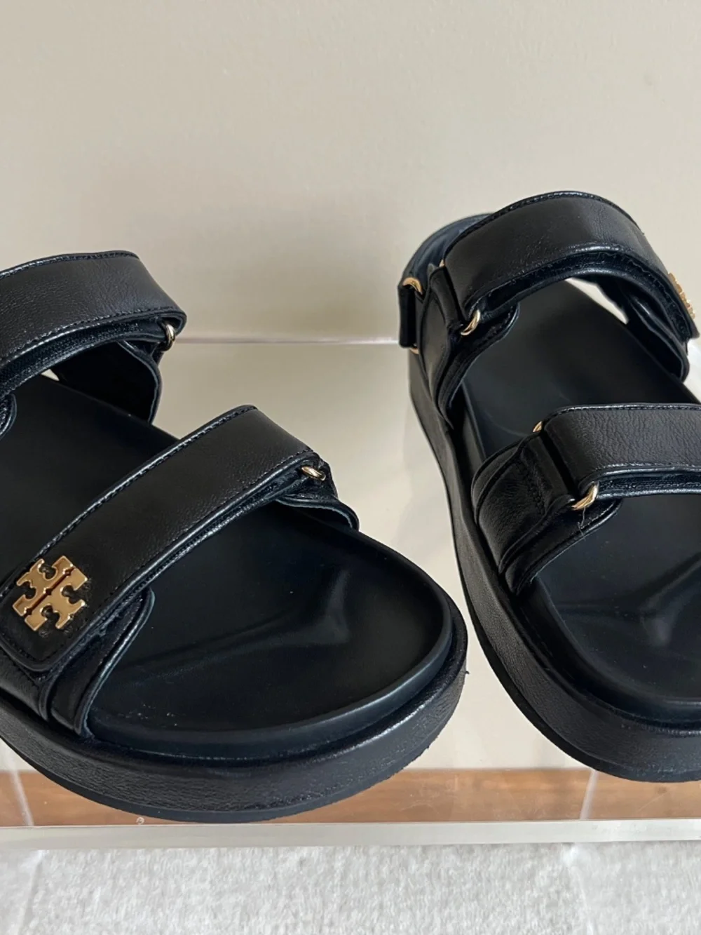 Tory Burch Black Kira Sport Strappy Sandal Gold Logo Size 10M